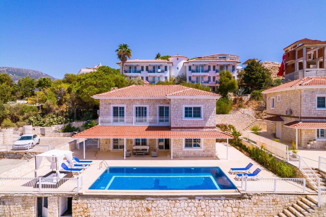 La Kumsal Denize Sifir Ve Oezel Havuzlu Dubleks Suit Kaş Exterior photo